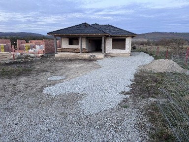 Casa deosebita la Rosu in Jelna-153mp utili-10 Arii- Trifazic- Premium