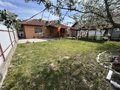 Casa de vanzare Iezureni