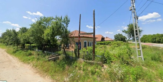 Vând teren cu casă, 900 mp, sat Capu Dealului, jud. Gorj