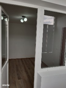 De inchiriat apartament cu 2 camere si balcon, renovat,mobilat 1100lei