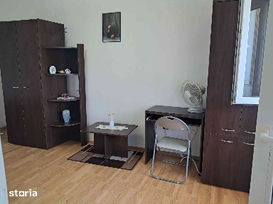Vând garsonieră confort 1 în zona Confecții