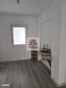 Apartament, 77 m²