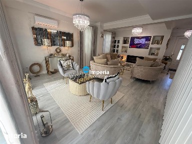 Vila premium de vanzare in Copou - 320 mp | 4 niveluri | 4 suite | 6 b