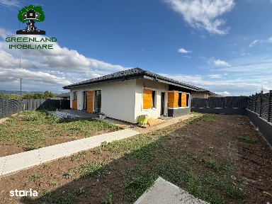 Casa plan parter, 4 camere, 2 bai, 450 mp teren, Horpaz