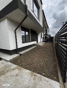 Casa tip duplex Comuna Berceni zona Miorița/ Metrou Tudor Arghezi