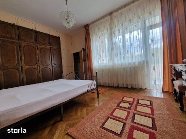 Apartament 3 camere | Decomandat | La cheie | Centru | Zona UMF!