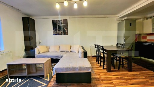 Apartament cu 3 camere, 65mp, parcare inclusa, intermediar, zona Centr