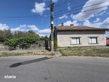 Vand casa in carei str. Gheorghe Lazar