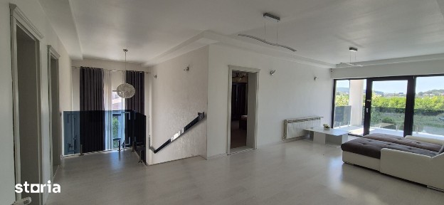 De vanzare casa tip Vila - Livezeni