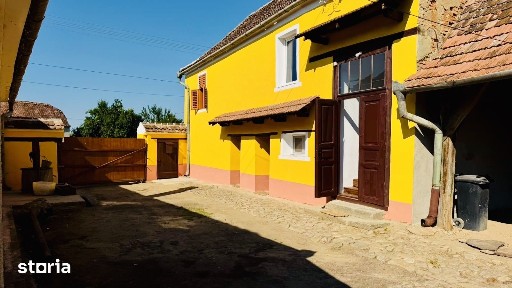 Vand 2 case individuale in Localitatea Bradeni jud.Sibiu