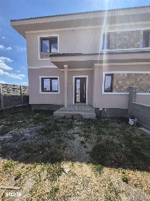 Duplex 3 dormitoare - locatie excelenta - Mosnita Noua
