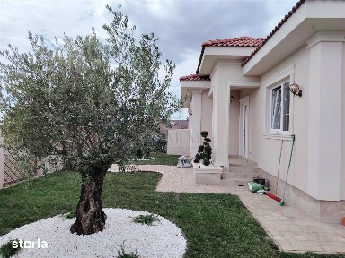 CASA INDIVIDUALA - ANEXA 12 MP - CURTE AMENAJATA COMPLET