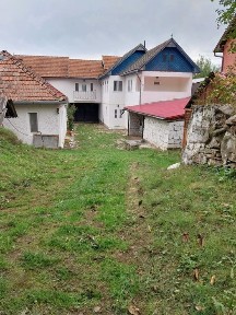 Casa de vanzare sau schimb cu o proprietate mai mica plus diferenta