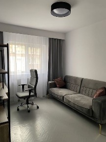 Vând apartament 3 camere situat in zona Kaufland Fabricii