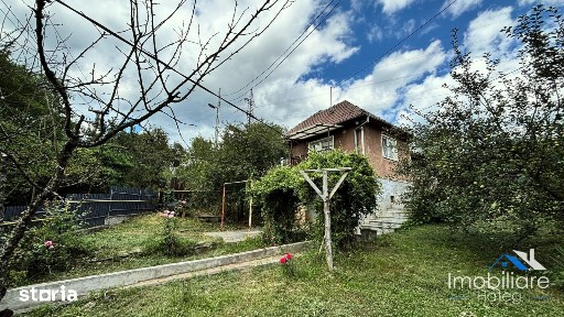Casă 3 camere de vânzare - Str. Măgurii | Petroșani Nord