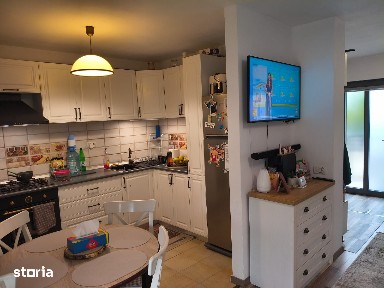 Casa tip duplex de vânzare