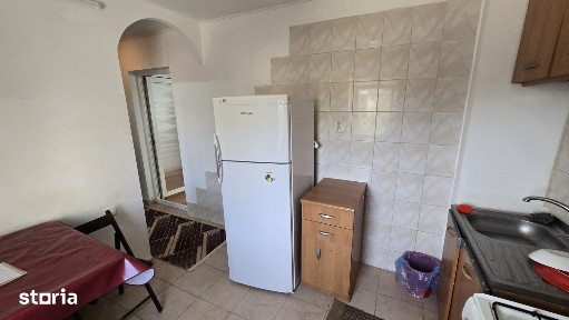 Vand garsoniera 40mp zona Cuza Vodă,et 1