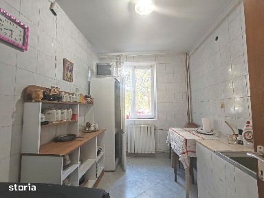 Apartament 2 camere Craiovei, confort 1, parter, balcon, centrala