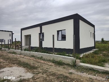 FARA COMISION Sabareni casa mare 3 camere 2 bai beci PARTER placa 500m