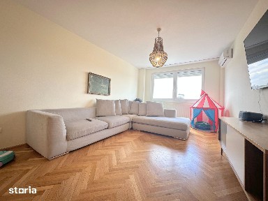 Apartament cu 3 camere, zona Punctele Cardinale