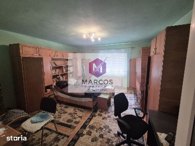 Vand casa 4 camere Moniom