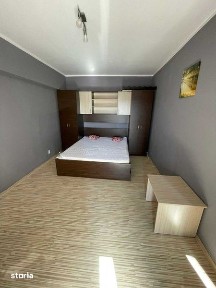 Inchiriez apartament