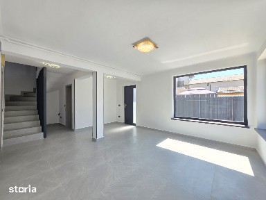 Casa tip duplex cu 4 camere, teren 250mp, Rasnov
