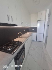 Inchiriez 3 camere bloc nou