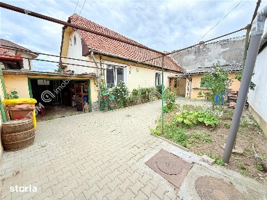 Casa individuala cu 3 camere de vanzare in Lazaret