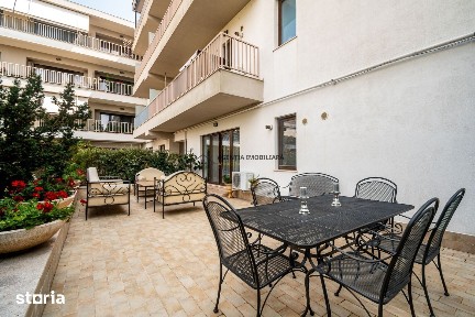 2 camere premium cu terasă privată și piscină