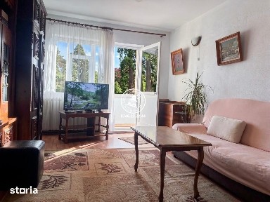Apartament 3 camere decomandat Centru -Tg Cucu