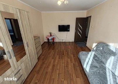Persoana fizica vand apartament o camera nicolina 1
