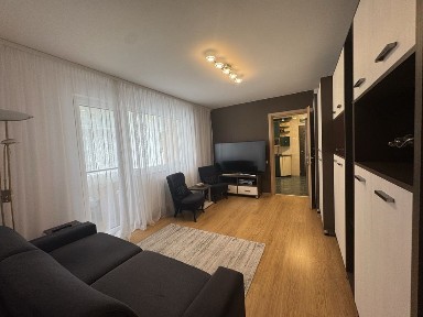 Apartament 3 camere str Albac Gheorgheni