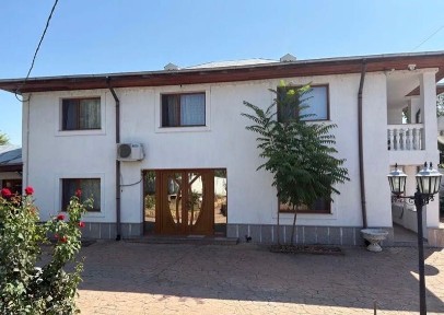 Casă spațioasă 400 mp | Teren 1200 mp | 7 Dormitoare | Focșani - Mândrești Munteni (Ideală Locuință sau Oportunitate Business / Pensiune)