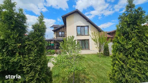 Casa, 216 m²