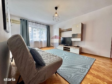 Apartament de închiriat 2 camere etaj 1 str Doina