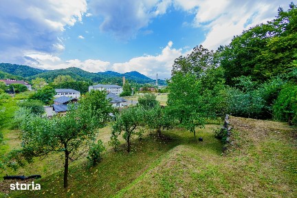CASA cu TEREN generos, in linistea naturii