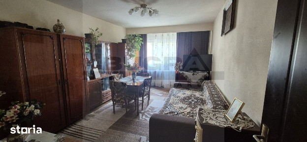Apartament 2 camere, 50 mp + balcon, etaj intermediar, zona Plopilor