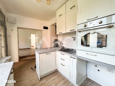 Apartament de vanzare 3 camere complet renovat zona Platinia Manastur