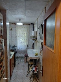Vand apartament 2 camere Militari