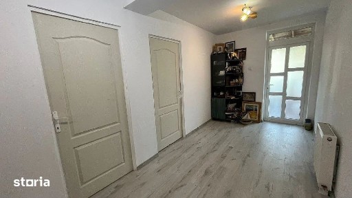 Apartament 110 mp, vilă, curte proprie, 3 camere, parcare, Plopii Fără