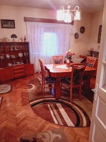 Casa de vanzare