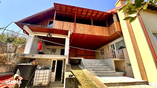 DE VÂNZARE | Casă cu 1.900 mp teren în Săucești, Bacău