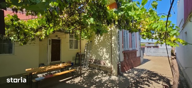 CASA ZONA CENTRALA LANGA COLEGIUL Mihai Eminescu Bacau
