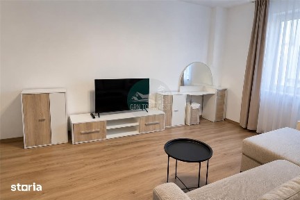 Apartament 3 camere cu balcon zona Strand