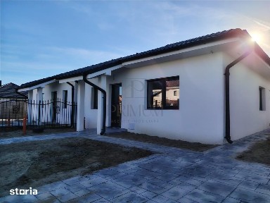 Duplex despartit - zona foarte buna - aproape de centura - toate utili