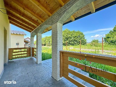 Casă spațioasă cu 4 camere, în complex rezidențial - Halchiu, Brașov
