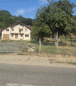 Vând Casă+ Teren