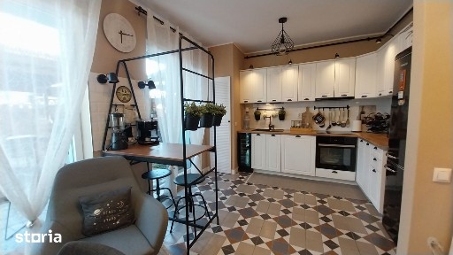 Casa cu 4 camere,gradina 50 mp la cheie in Floresti