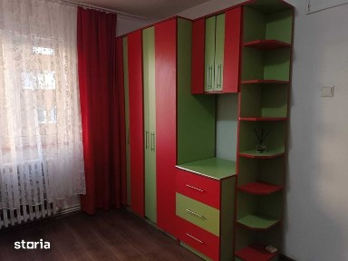 Inchiriez garsoniera pe Calea Moldovei